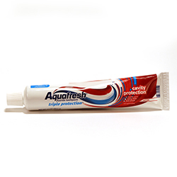 Aquafresh Triple Protection 